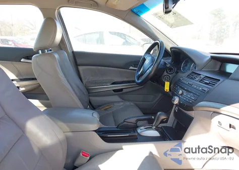 2008 Honda Accord 2.4 Ex-L from USA, damaged, VIN 1HGCP26818A106983